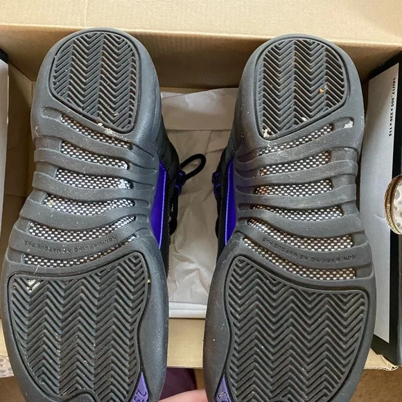 Jordan 12s dark Concord Black with metallic purple - Picture 2 of 5